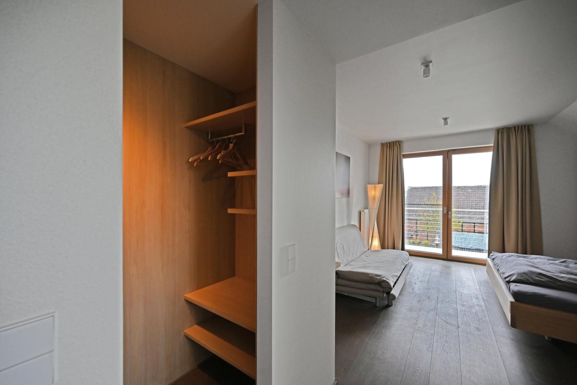 Modernes & Gepflegtes Hotelzimmer Mit Kueche! Bernstadt  エクステリア 写真